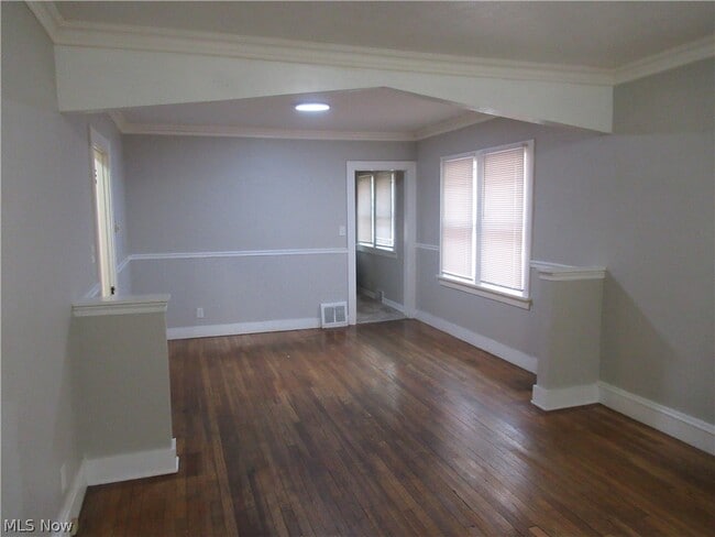 Building Photo - 3636 W 122nd St