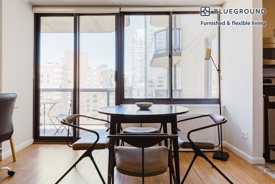 Building Photo - 235 W 48th St
