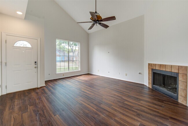 Building Photo - 308 N Ranch House Rd