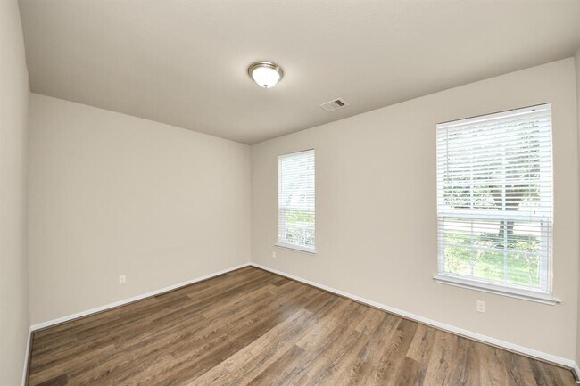Building Photo - 18611 Tanglerose Ct