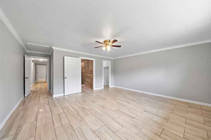 Building Photo - 118 E Tamarind St