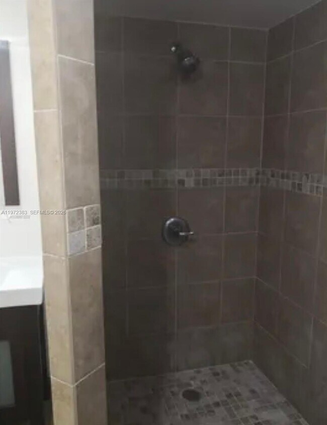 Building Photo - 1300 SW 122nd Ave