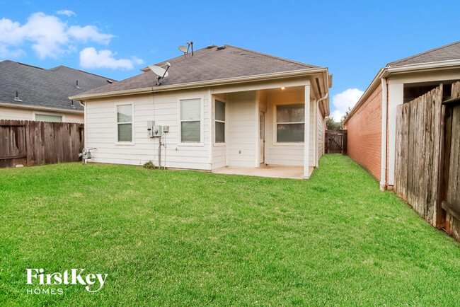 Building Photo - 13043 Echo Landing Dr