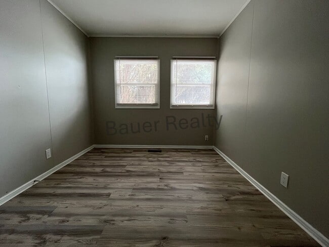 Building Photo - Newly Renovated 3 Bedroom Ranch Home