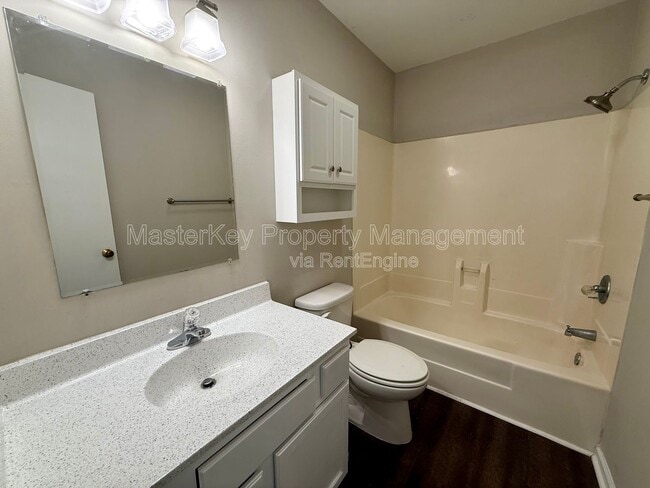 Building Photo - 126 Friar Ln