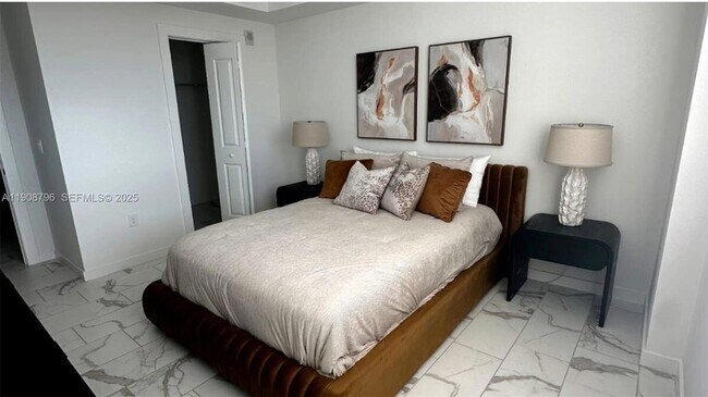 Building Photo - 101 E Camino Real