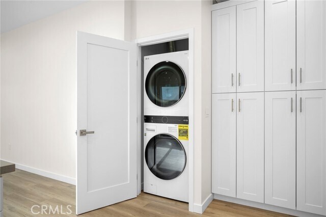 Building Photo - 9943 Covello St