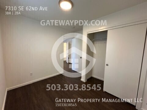 Building Photo - 7310 SE 62nd Ave