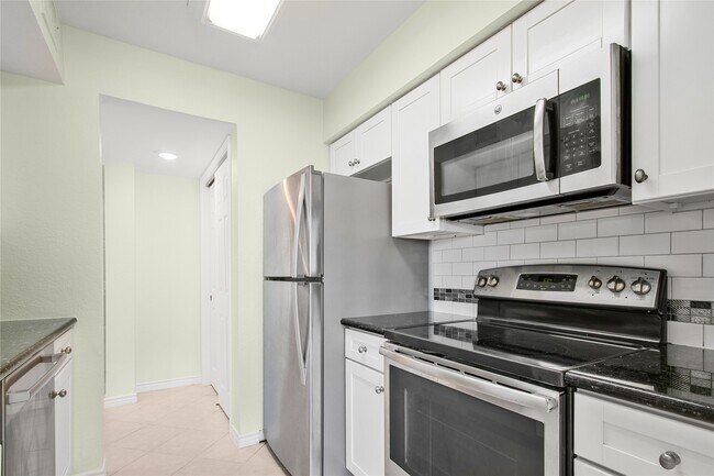 Building Photo - 3220 69th St