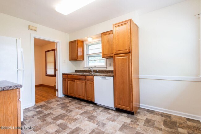 Building Photo - 2816 Milburn Ave