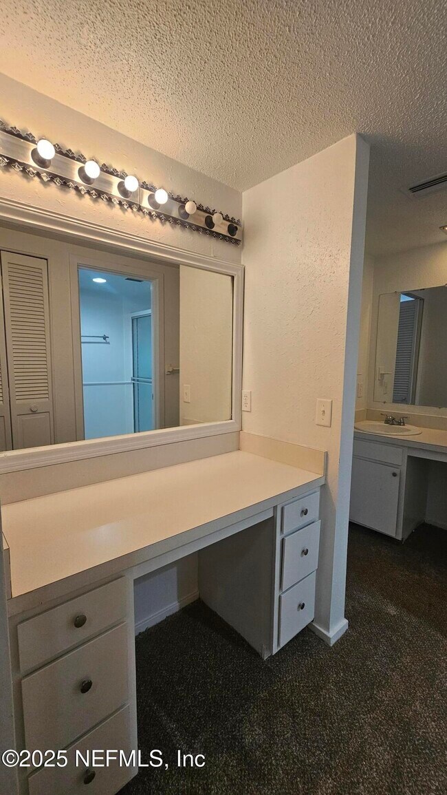 Building Photo - 7767 Las Palmas Way