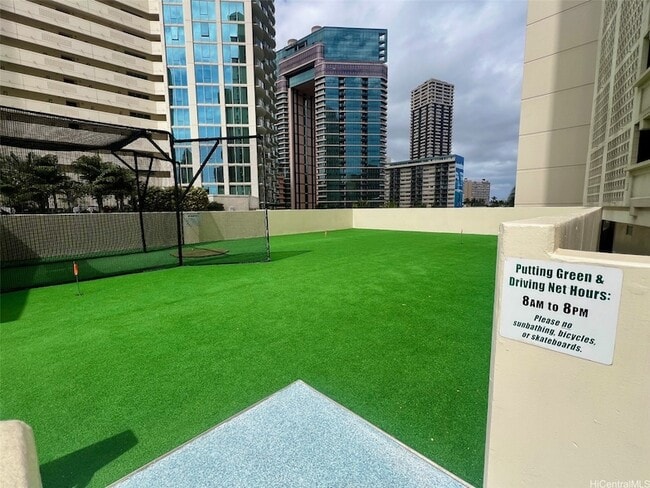 Building Photo - 469 Ena Rd