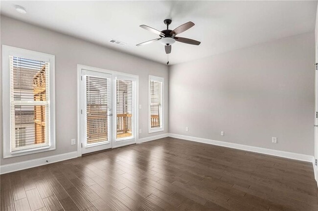 Building Photo - 4312 Parkside Pl