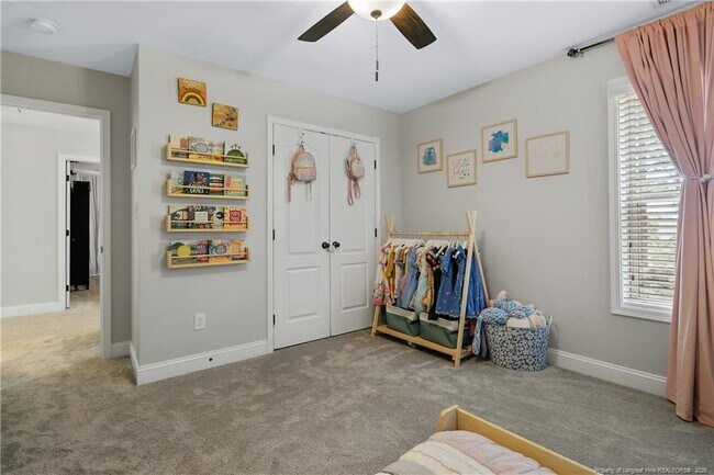 Building Photo - 852 Micahs Way N