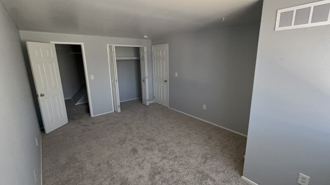 Building Photo - 24843 Mayfair St