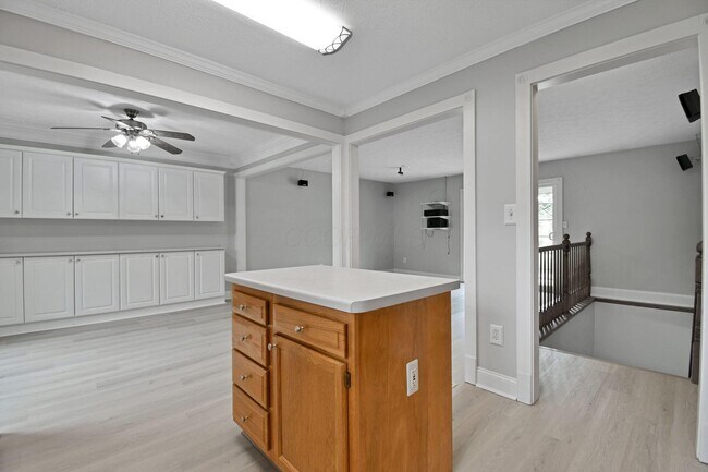 Building Photo - 5978 Alice Dr