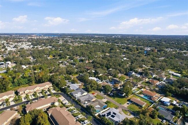 Building Photo - 5080 Oaklawn Ln