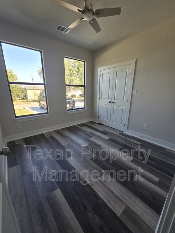 Building Photo - 3505 Brazos River Dr