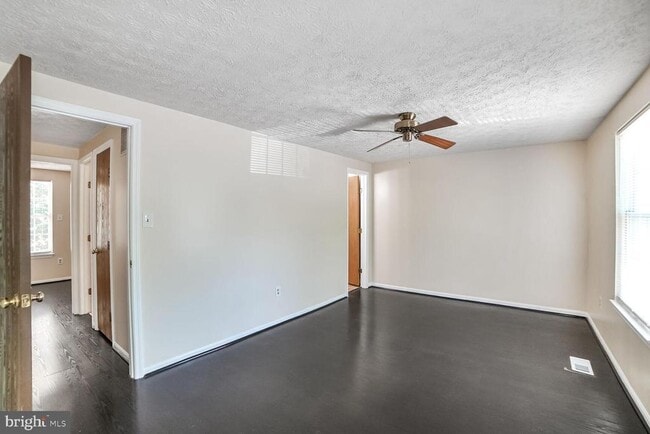 Building Photo - 9511 Donnan Castle Ct