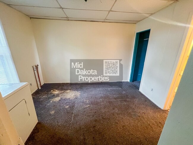 Building Photo - 408 S Duff St