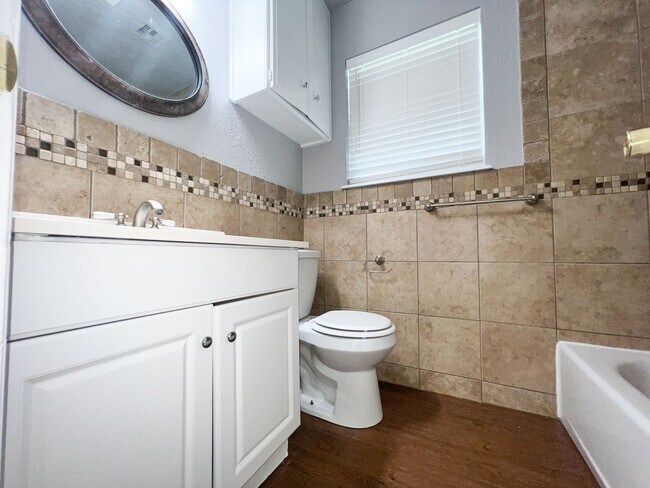Building Photo - 3137 SW 65th Pl
