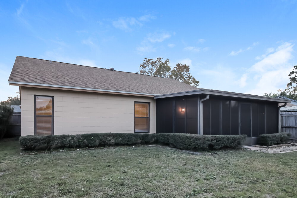 Building Photo - 1052 Alpug Ave