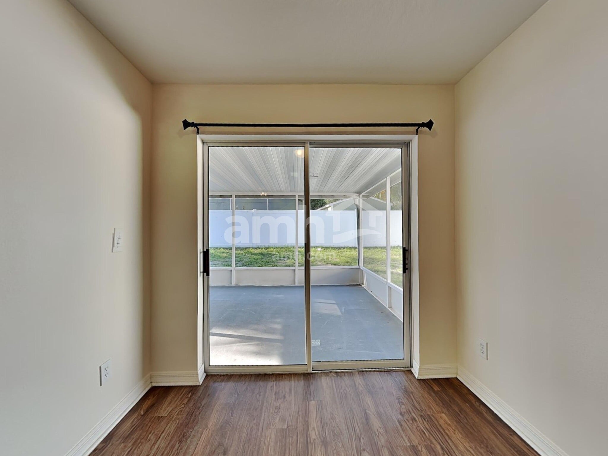 Building Photo - 10231 Lakeside Vista Dr