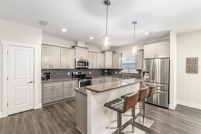 Building Photo - 1412 NW 121st Way