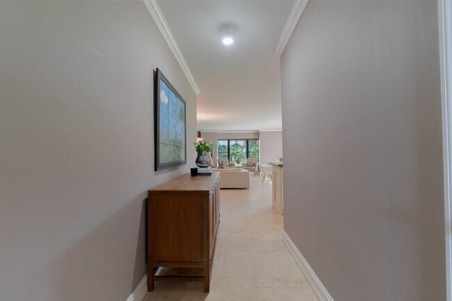 Building Photo - 13400 Polo Rd W