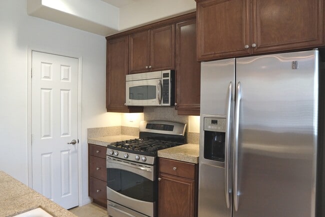 Building Photo - 423 Copper Canyon Rd