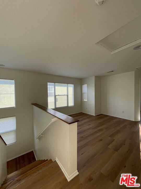 Building Photo - 121 Cancion Way