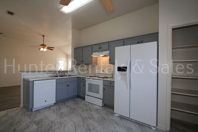 Building Photo - Spacious Corner Lot Killeen Home with Fruit-Bearing Backyard Trees