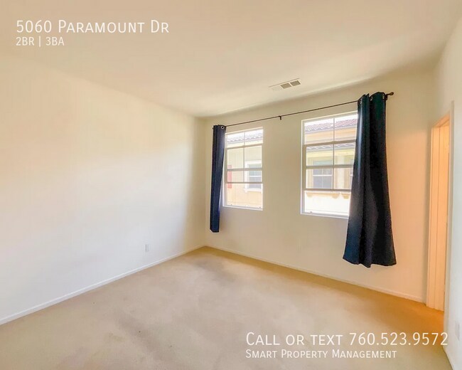 Building Photo - 5060 Paramount Dr