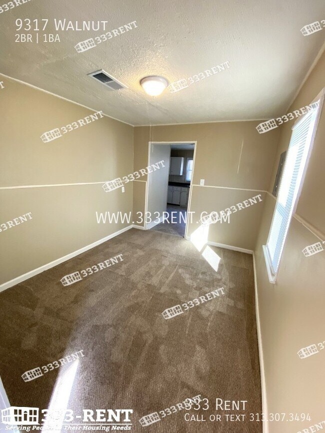 Building Photo - 9317 Walnut-