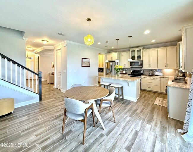 Building Photo - 6887 Azalea Grove Dr