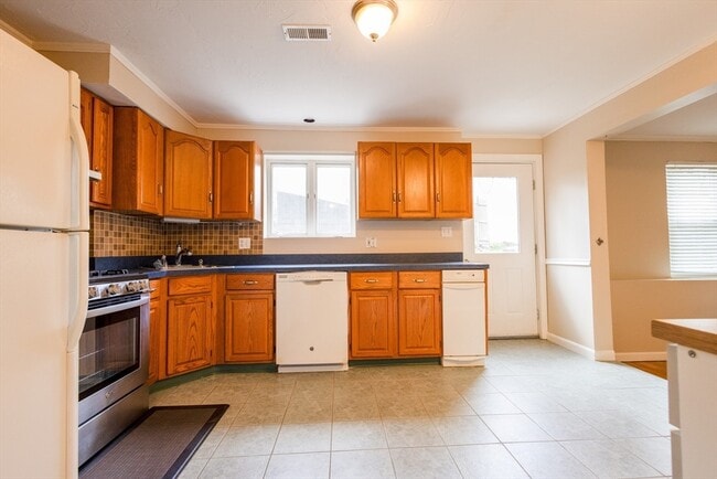 Building Photo - 5337 Washington St