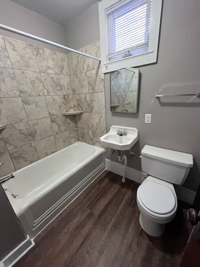 Building Photo - 2216 S Harrison St