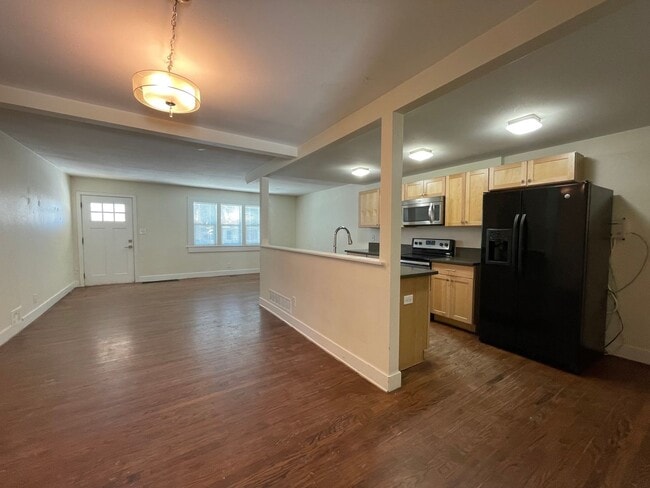 Building Photo - $0 DEPOSIT OPTION! 3 BED/2 BATH IN DELMAR PARKWAY