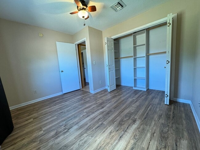 Building Photo - 3BR/2BA/1CG, 1489 sq.ft. rental in Huachuca City, AZ
