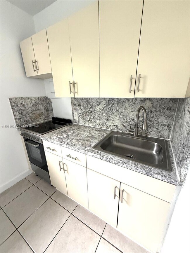 Building Photo - 1490 NW 43rd St