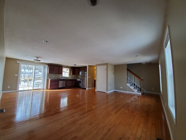 Main floor, Livingroom/Kitchen/Full Bath - 1 Rosamond St