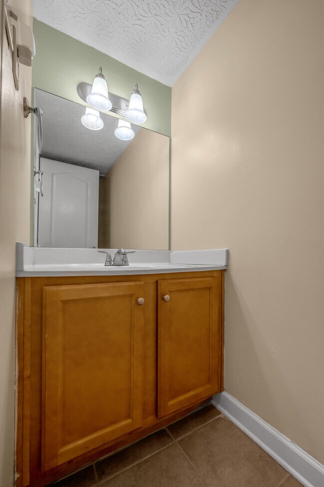 Building Photo - 139 Regency Point Path