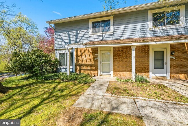 Building Photo - 18323 Allspice Dr