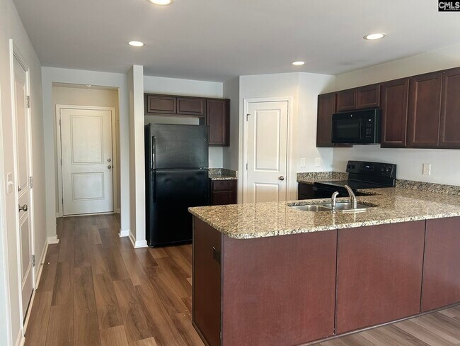 Building Photo - 1423 Tanreall Dr