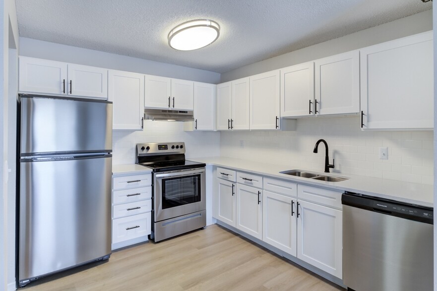 Kitchen - Avana West Park