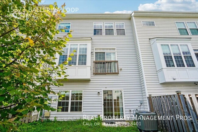 Building Photo - 15373 Ballerina Lp