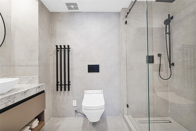 Building Photo - 3535 S Ocean Dr