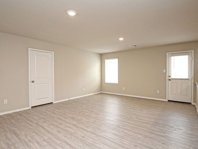 Building Photo - 3 BR/2 BA - Waterwheel! - SAN ANTONIO