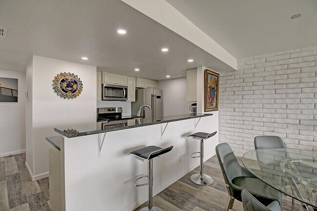 Building Photo - 1421 Eleventh St