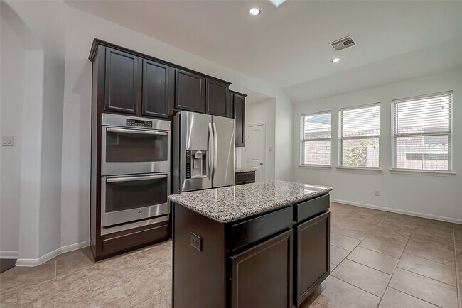 Building Photo - 11618 Lantana Reach Dr